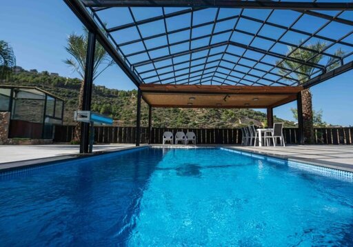 וילה אחוזת המעיין