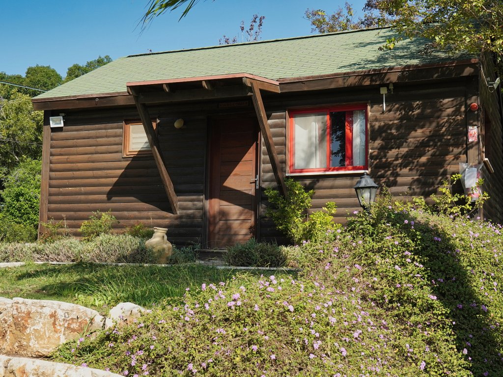 בקתות עץ בקתות עץ