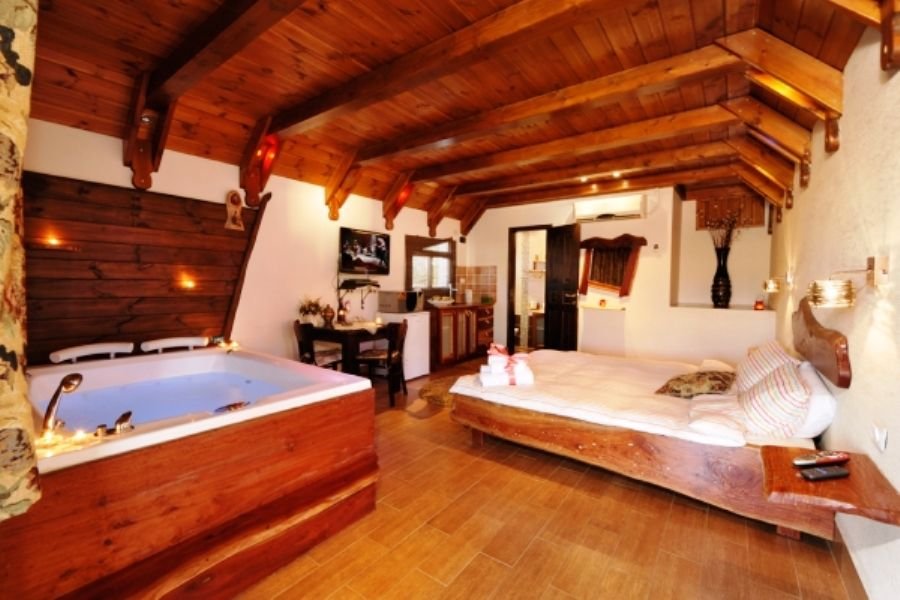 גברתי הנאווה