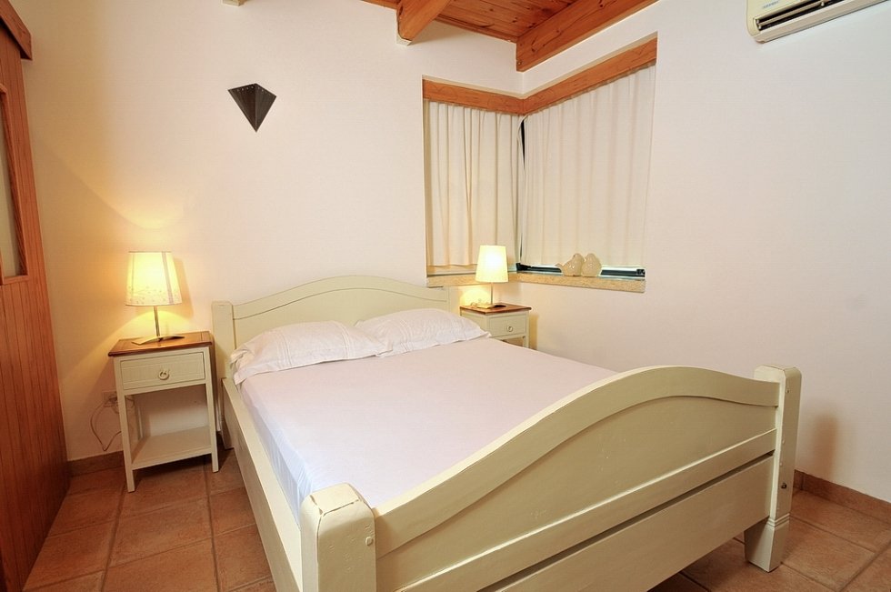 בקתות משפחתיות