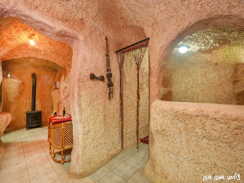 מערת תענוגות