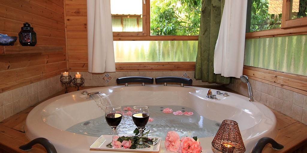 בקתות משפחתיות וזוגיות