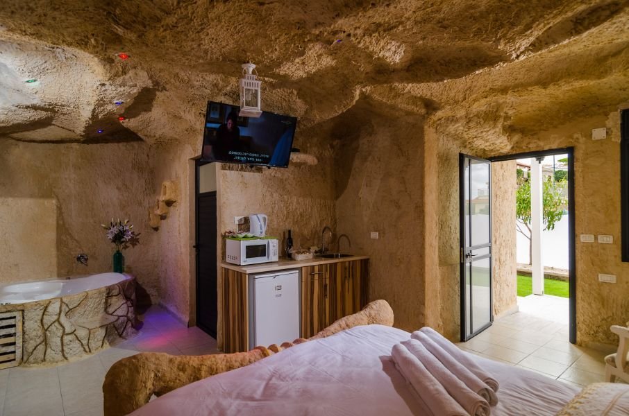 מערת האבירים מערת האבירים