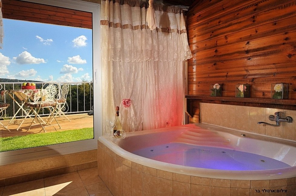 סוויטה שלוש