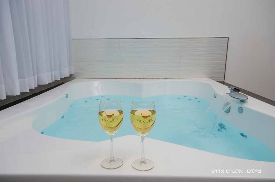 סוויטת חבצלת ונרקיס סוויטת חבצלת ונרקיס