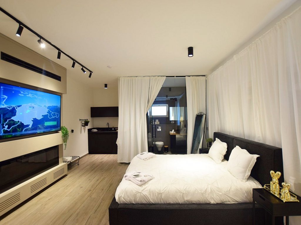 סוויטה ראשונה