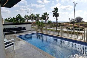 וילה על הים